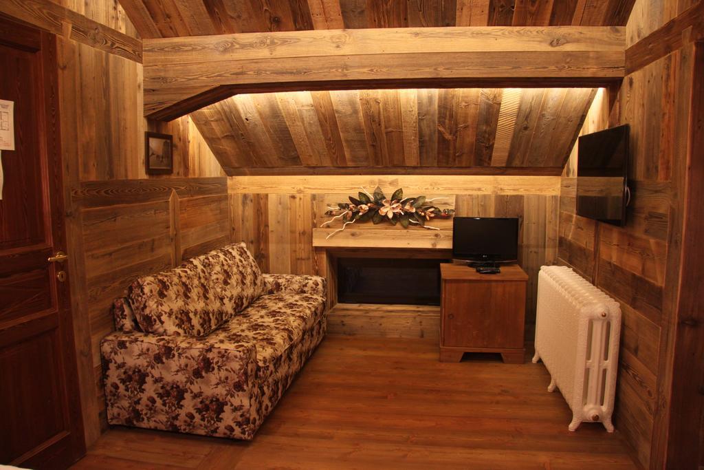 Re Delle Alpi Resort & Spa, 4 Stelle Superior La Thuile Oda fotoğraf